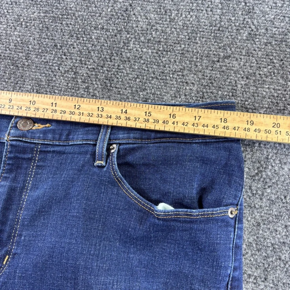 Sixteen levi classic